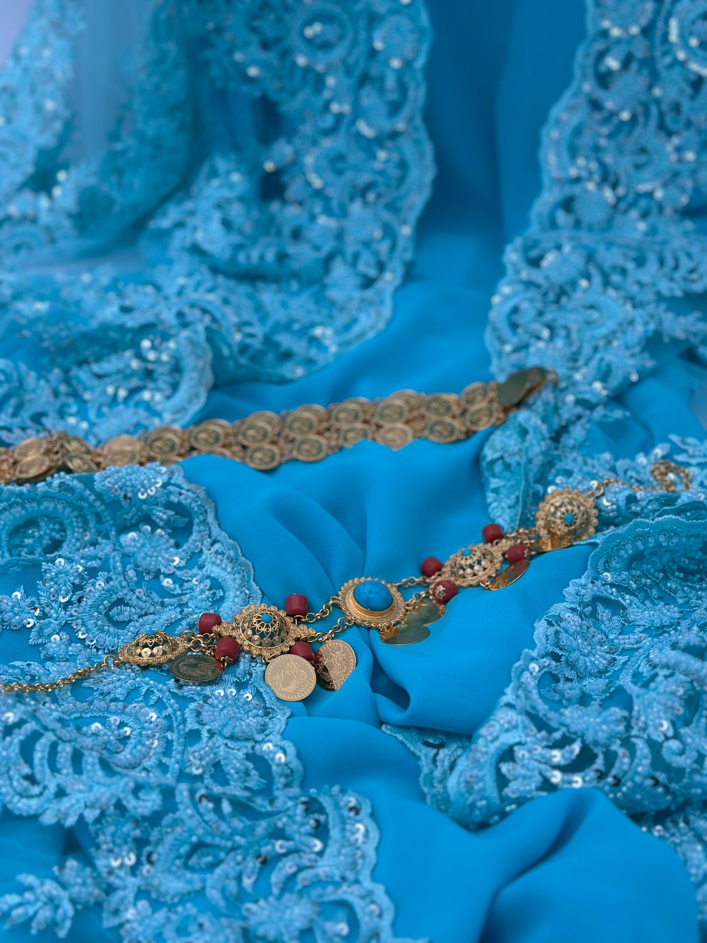 Dilber Kurdisches Kleid – 3-teiliges Trachtenset Türkis