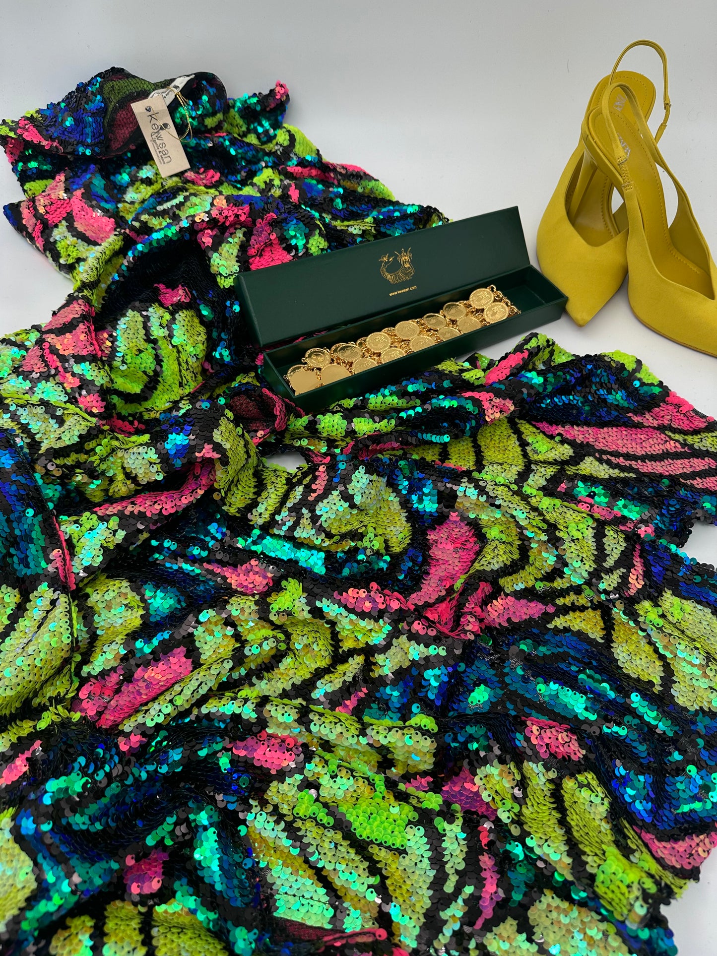 Sawzale – 2-Piece Kurdish Dress Multi color and black