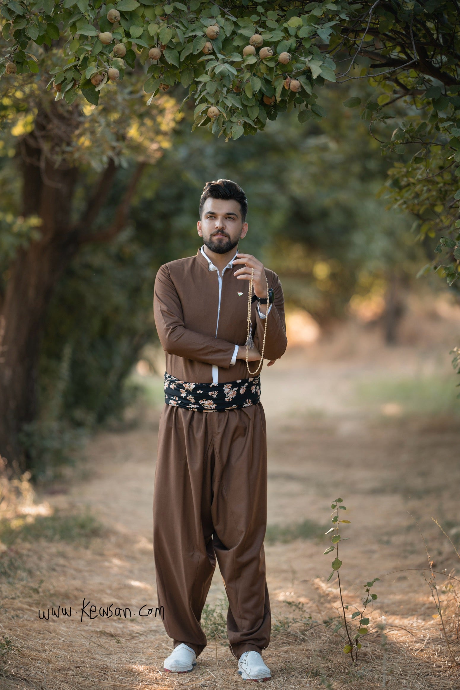 Kurdish Men's Camel Brown Outfit – Ideal for Newroz, Weddings & Festivals – Kurdish Clothes by Kewsan Kurdish Men's Camel Brown Outfit – Ideal for Newroz, Weddings & Festivals – Kurdish Clothes by Kewsan