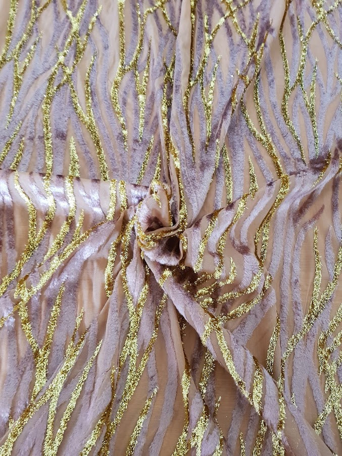 Lux and soft Metallic Jacquard(meter)Kewsan textile and more Kurdish women, Kurdish clothes, Kurdische kleider