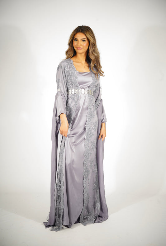 💜 Sakar – 2-Piece Kurdish Dress in Lavender-Grey | Modern, Soft & Graceful
