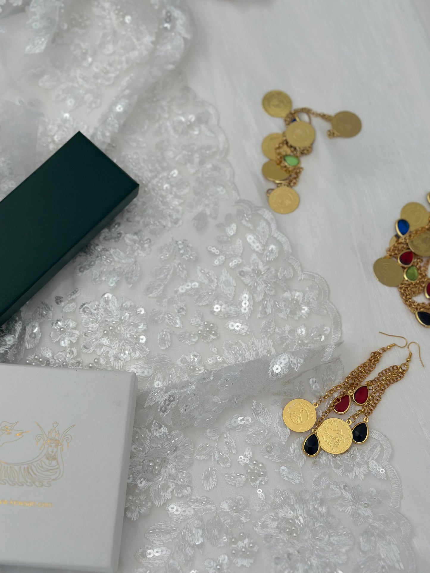 Dilber Collection – 3-teiliges weißes kurdisches Brautkleid 