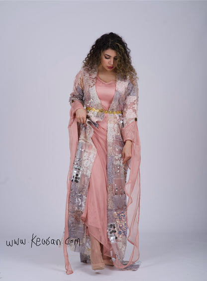 Avesta Kurdish Eco Set – Handcrafted Kawa Caftan with Embroidery & Crystal Arm Pins