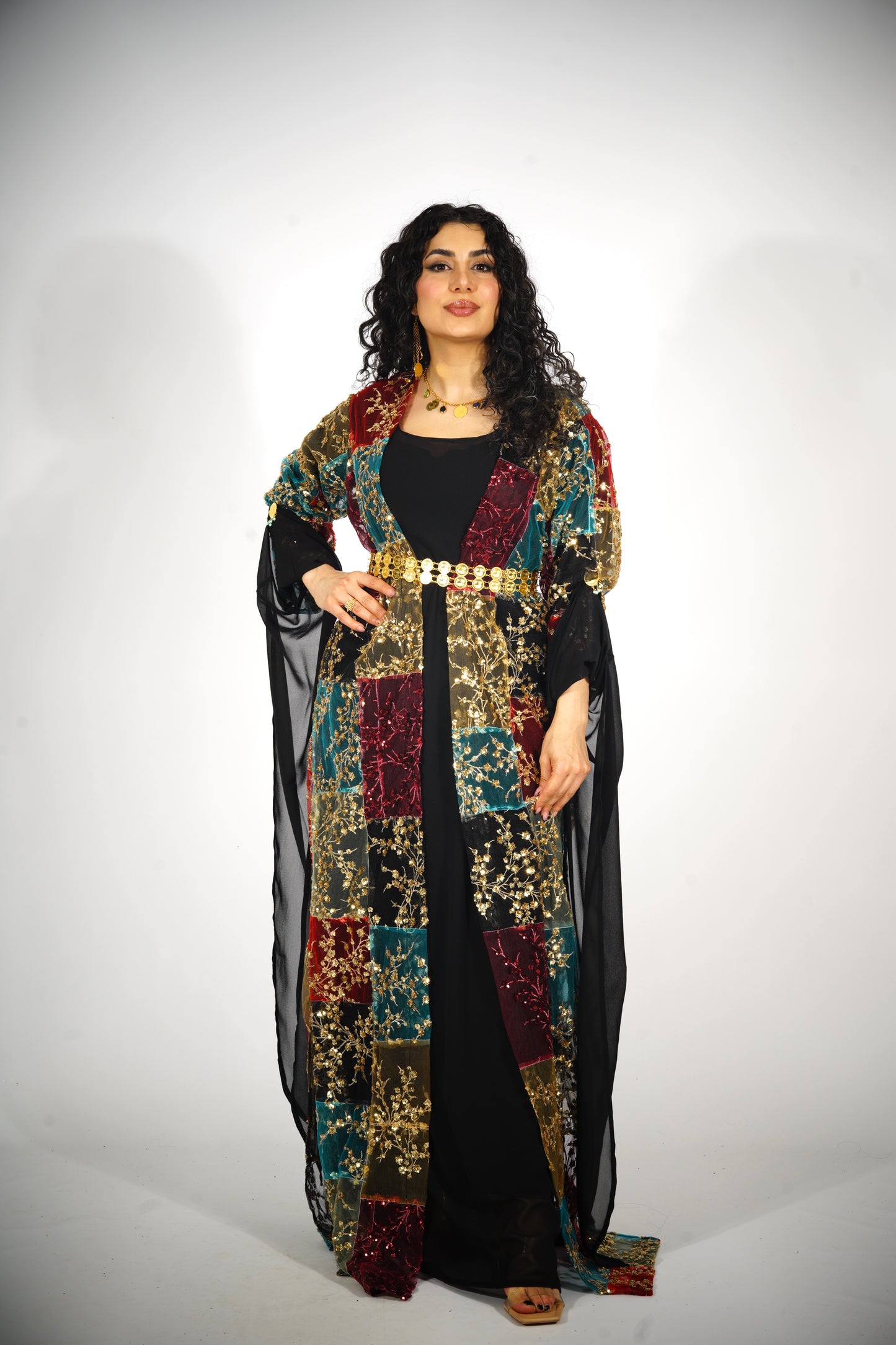 Die Armani Kurdish Dress Eco-Kollektion umfasst den Shamaran-Gürtel