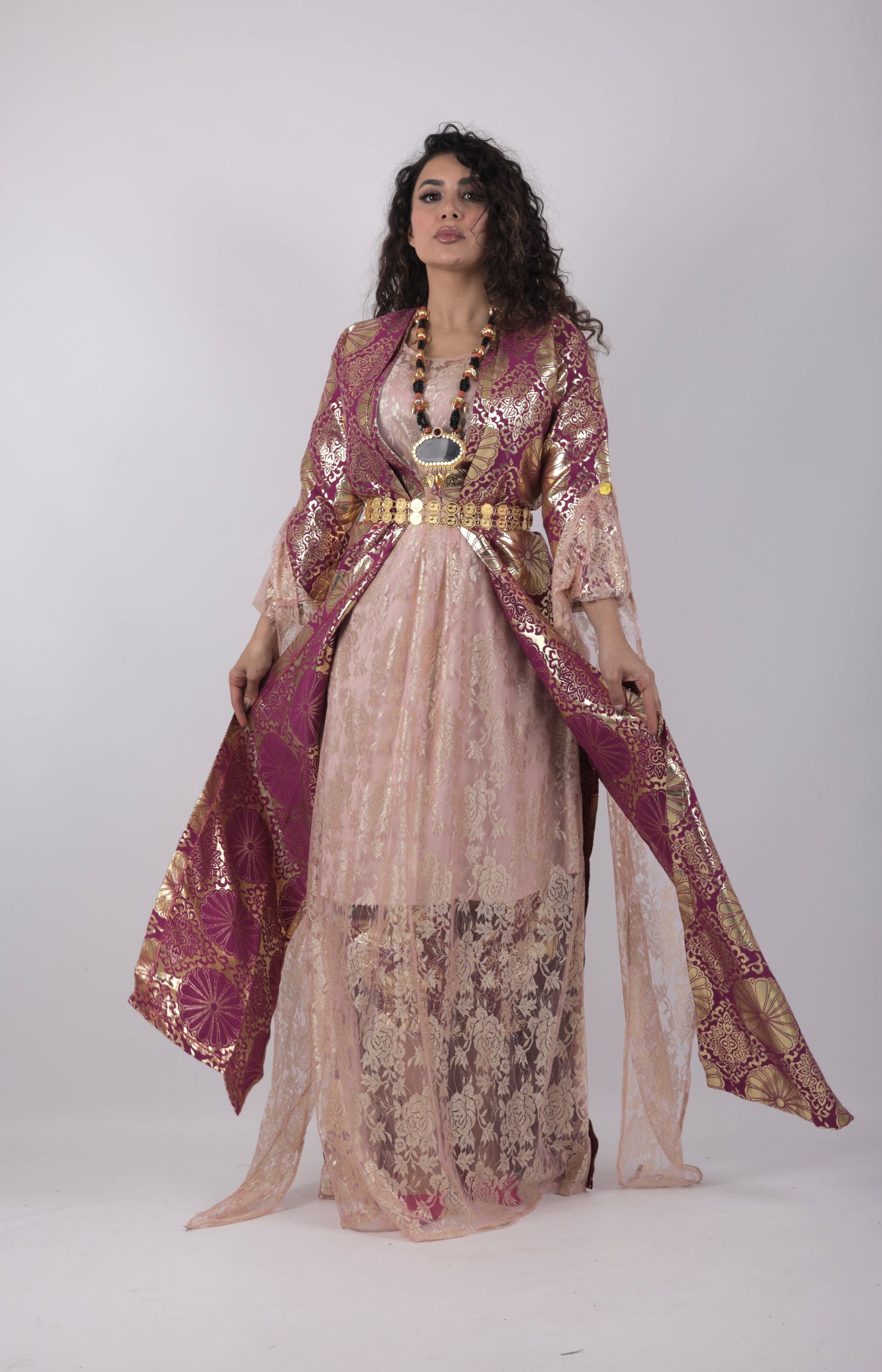 🩷 Hafse Xan – 5-Piece Kurdish Pink Dress Set (Golden, Maroon Off-White)