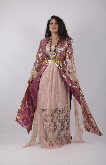 🩷 Hafse Xan – 5-Piece Kurdish Pink Dress Set (Golden, Maroon Off-White)