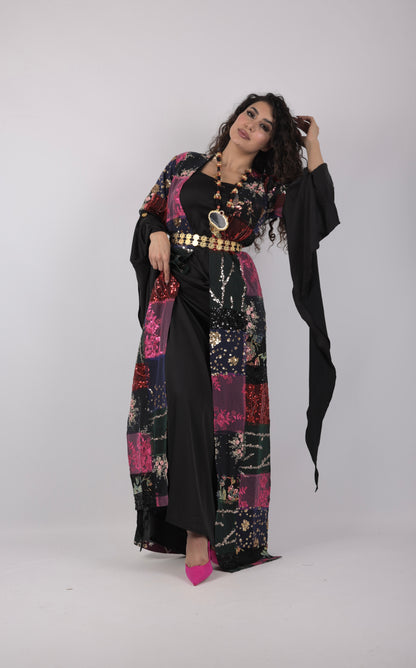 Jwan – Exclusive Kurdish Eco Set

Handcrafted • Sustainable • Meaningful

3 items and includes Belt and Arm pins as gift