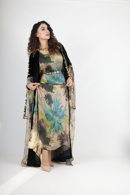 Awrang Kurdish Dress complete with Kawa velvet