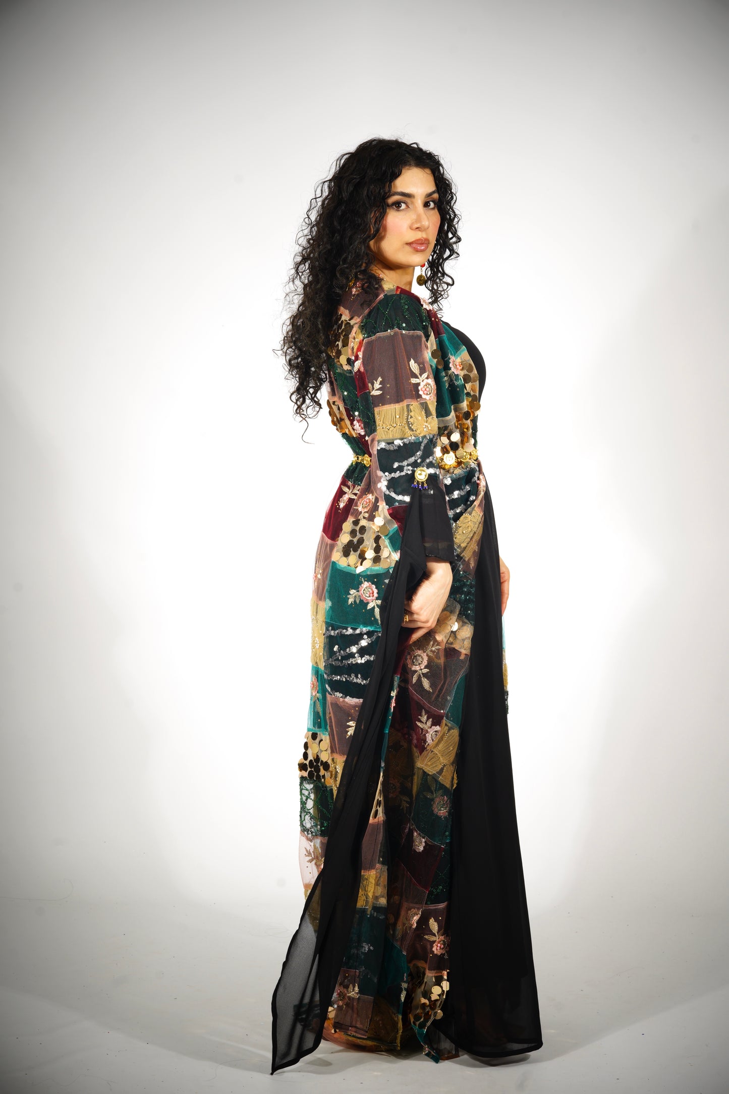 Die Armani Kurdish Dress Eco-Kollektion umfasst den Shamaran-Gürtel