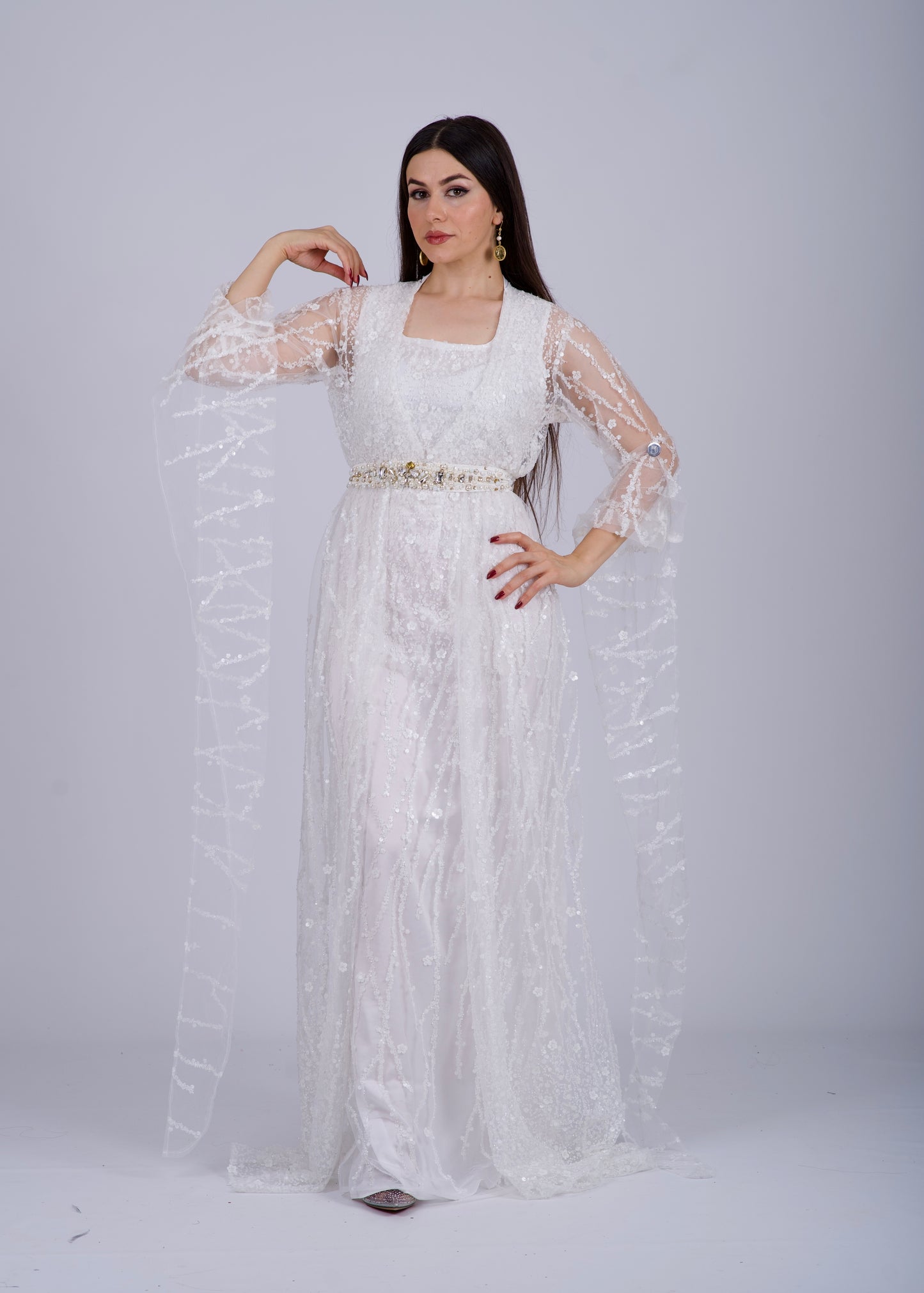 Luxury Kurdish Bride Dress with Handmade Veil and Embroidery