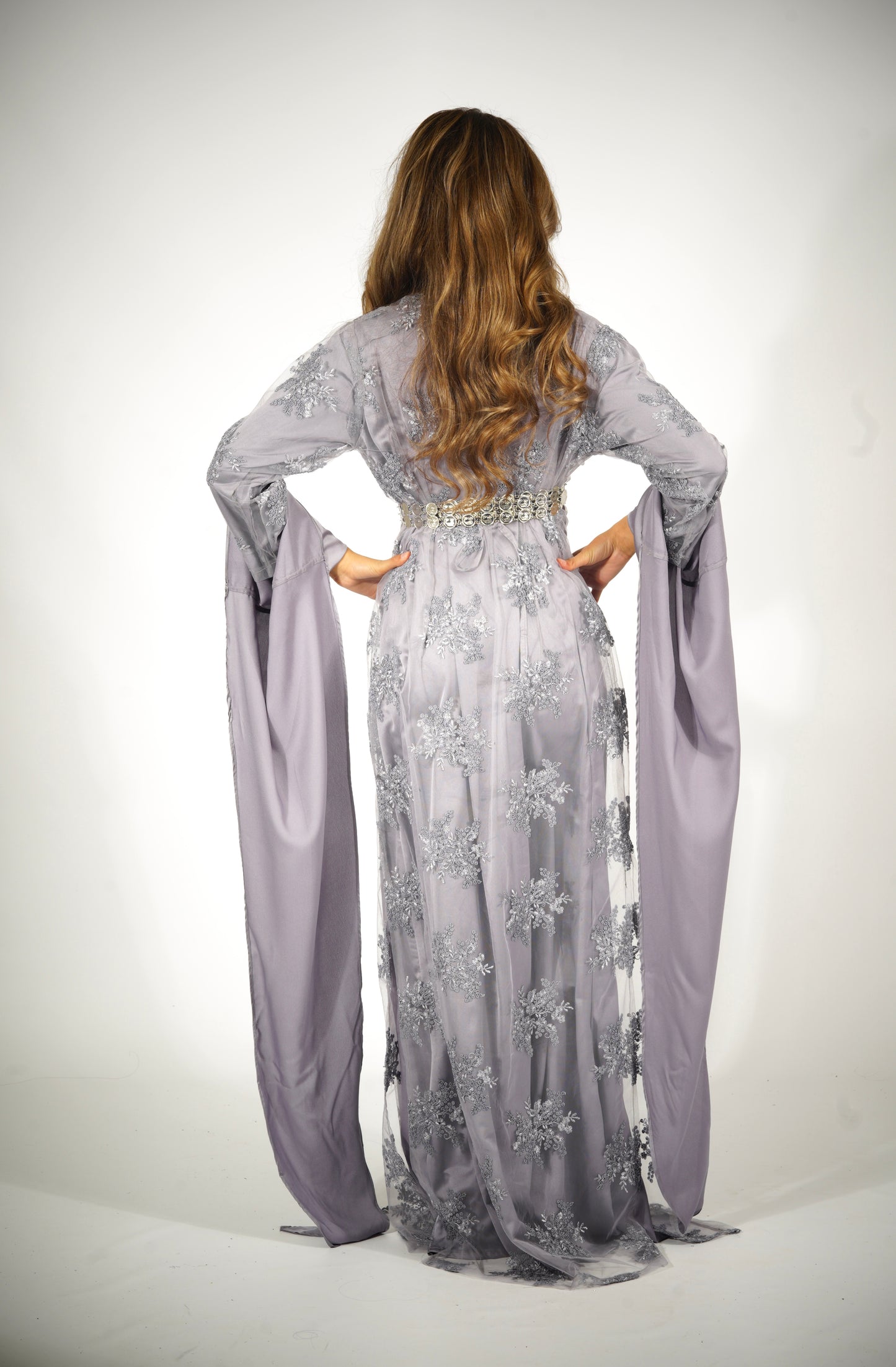 💜 Sakar – 2-Piece Kurdish Dress in Lavender-Grey | Modern, Soft & Graceful