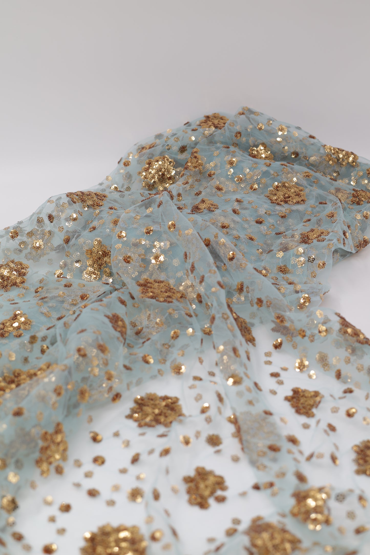 Chro Collection Badini Model – Blue Kurdish Dress with Golden Flowers (2-Piece Set)