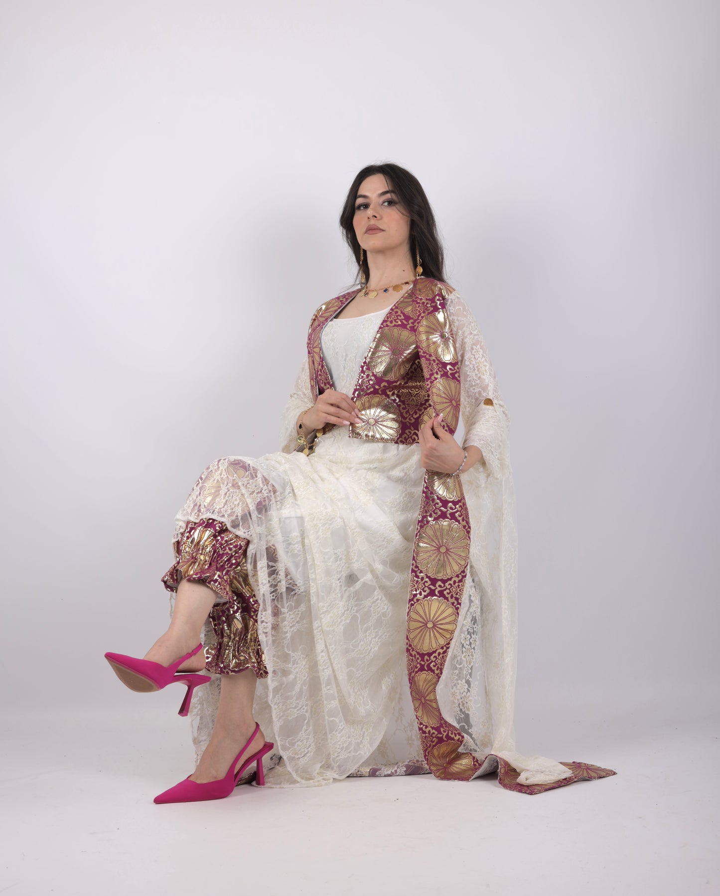 🩷 Zerin Collection – 5-Piece Kurdish Dress Set (Golden, Maroon Off-White)