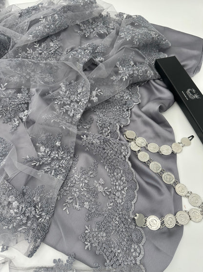 💜 Sakar – 2-Piece Kurdish Dress in Lavender-Grey | Modern, Soft & Graceful