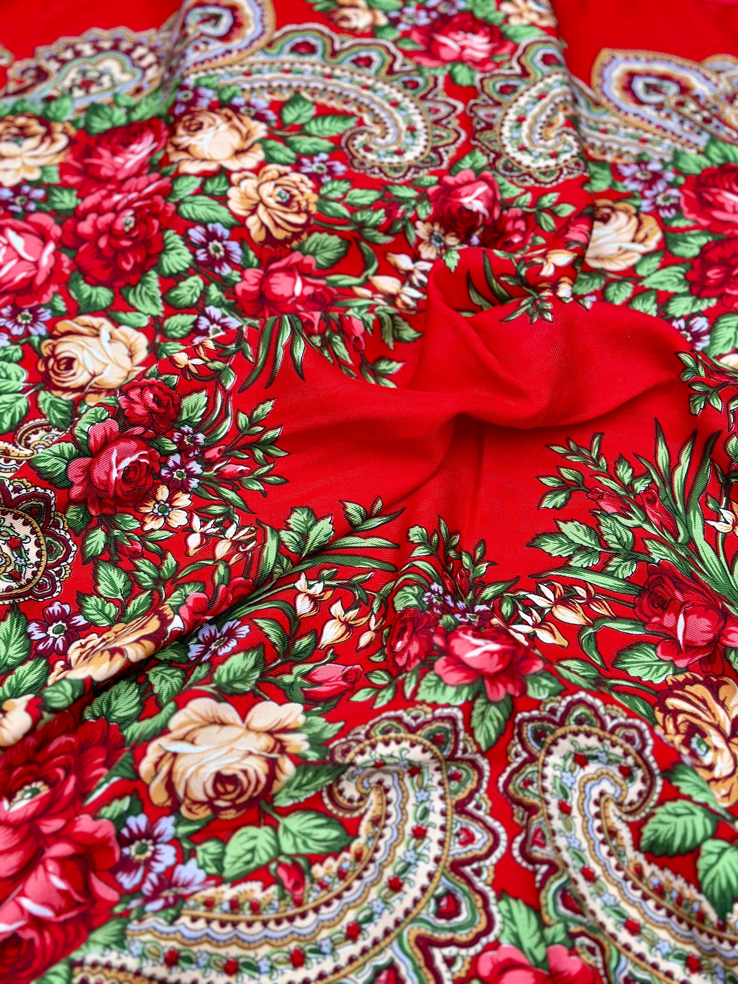 Elegant Red Floral Scarf | 110x110 cm | Luxurious Soft Touch with Tassels