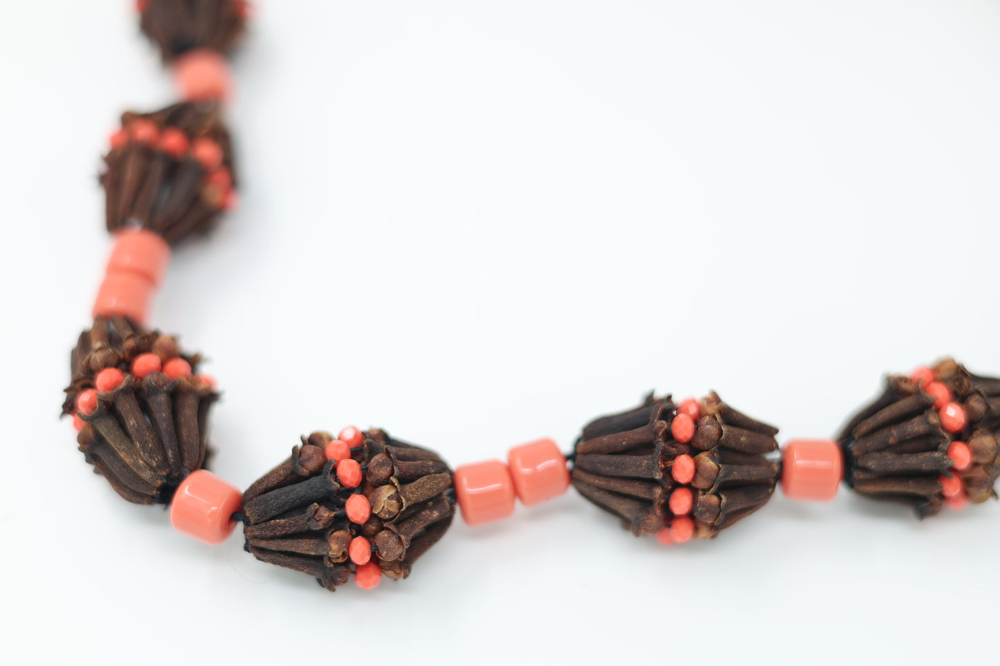 Mêxek – Traditional Kurdish Necklace Orange Shilan Beads & Fragrant Herb