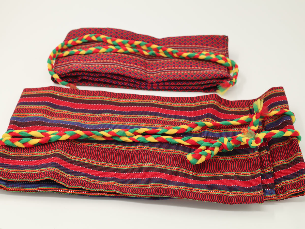 Kurdish Ŝal Kurdi pêshten  Kur + Bab ( 2 belts)