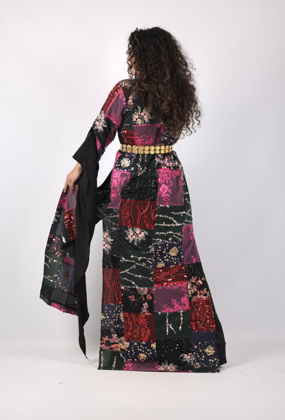 Jwan – Exclusive Kurdish Eco Set

Handcrafted • Sustainable • Meaningful

3 items and includes Belt and Arm pins as gift