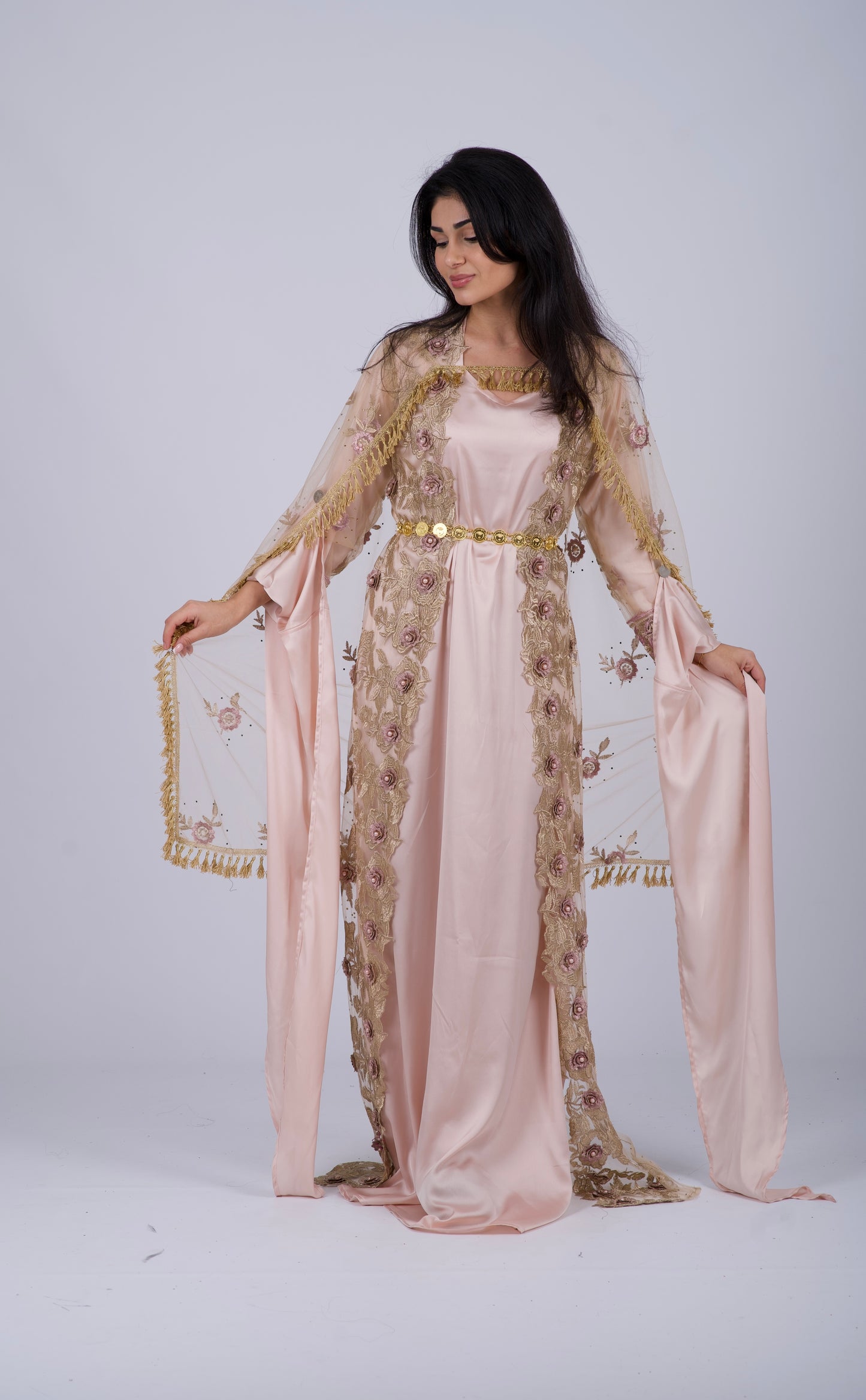 Elegant 3-Piece Kurdish Clothing Set – Kawa, Kiras & Kolwane