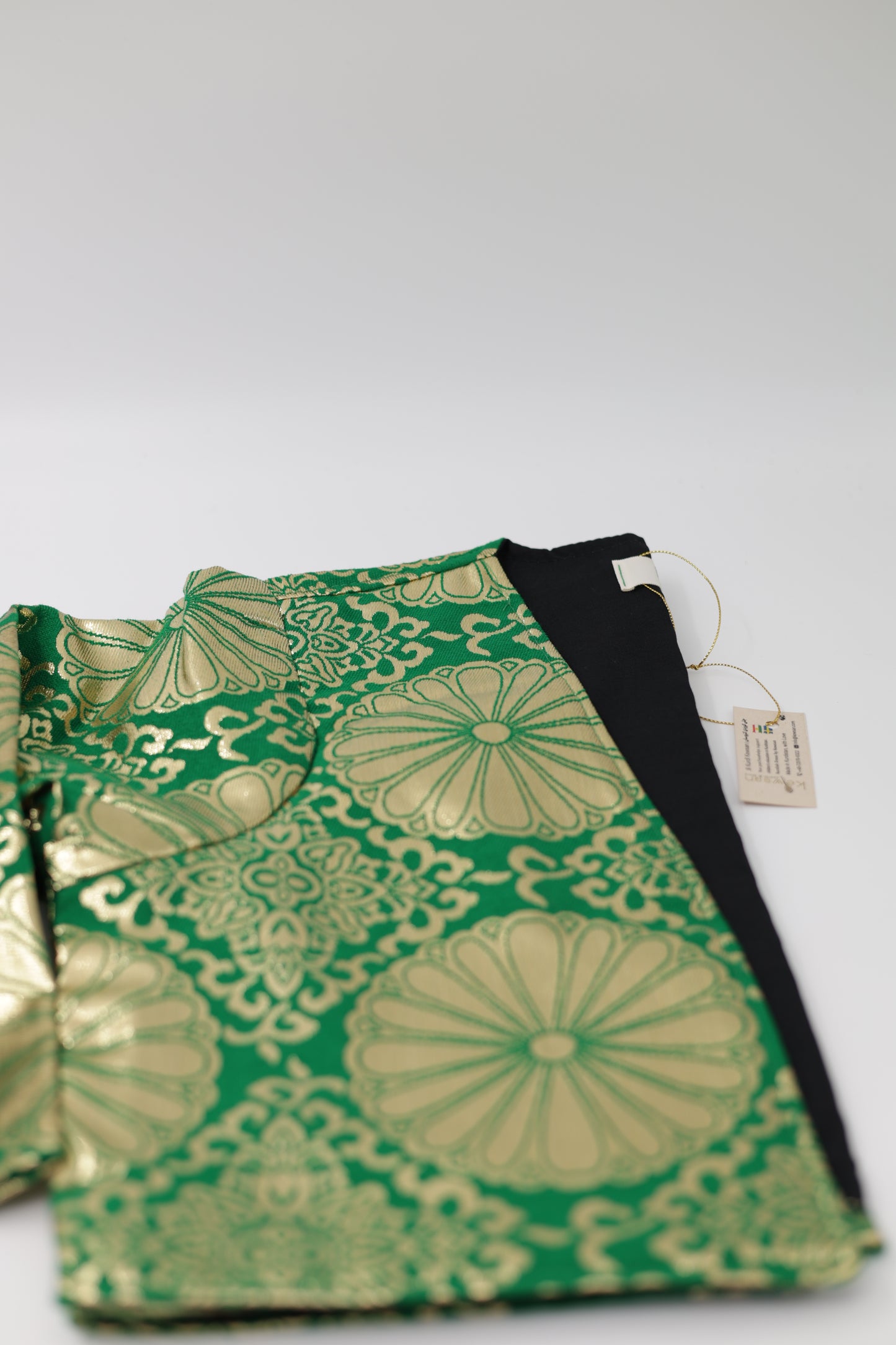 Salte or Vest with Arms beautiful Green ( only Salte - only one item)