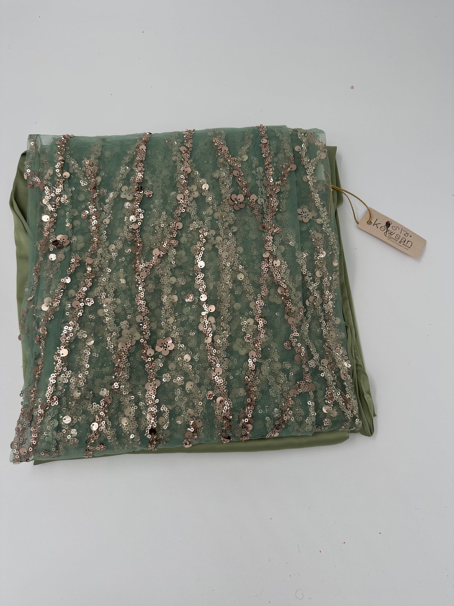 Elegantes grünes kurdisches Kleid Gold für Hochzeiten Newroz