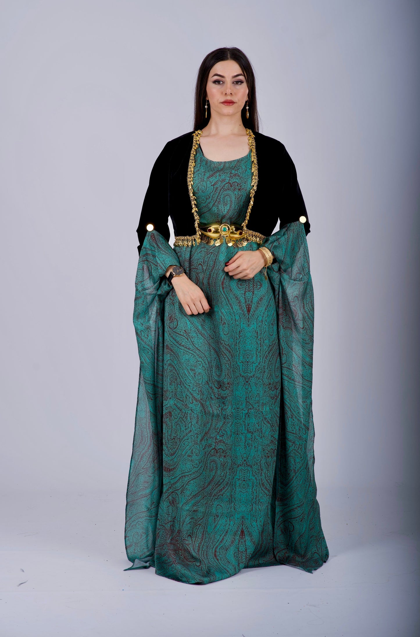 Elegant Kurdish Dress in High-Quality Silk Satin – 3-items