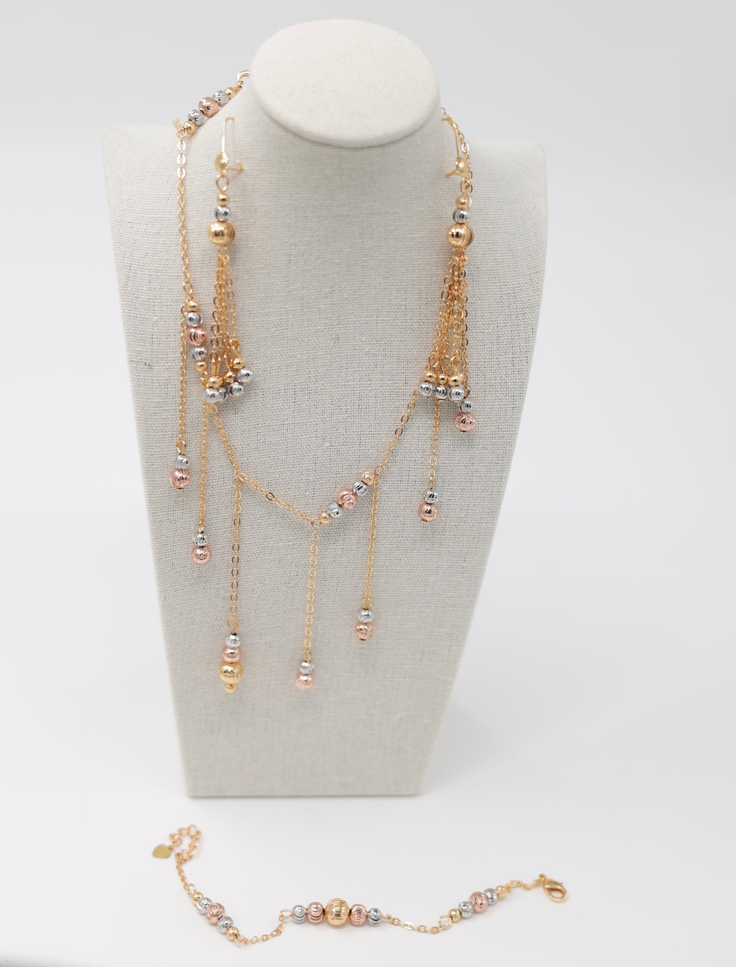 Necklace earrings and bracelet