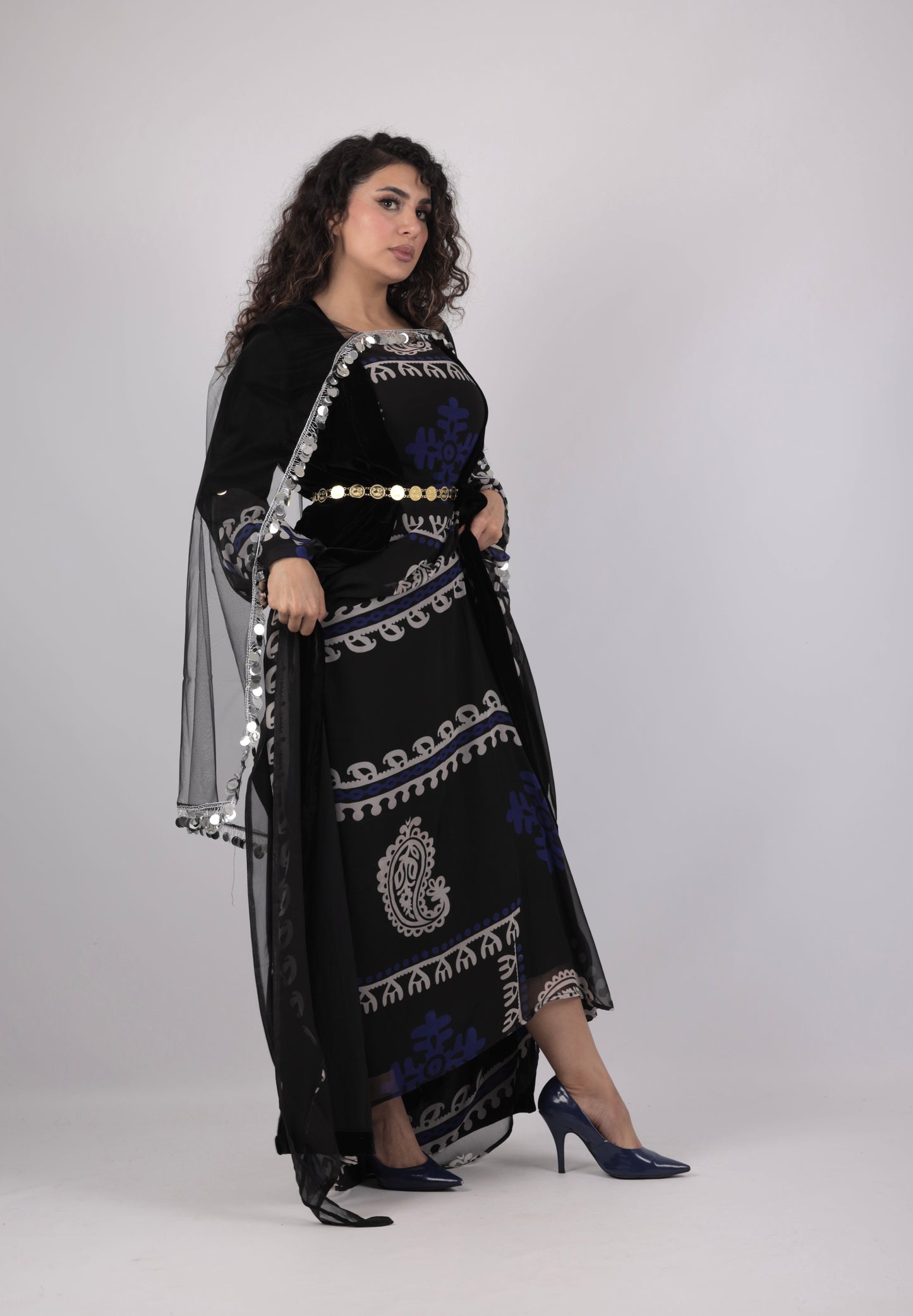 Golwanî, Hawrî Kiras & carbon blue  with kawa Velvet – Traditional Kurdish 4 Piece Dress