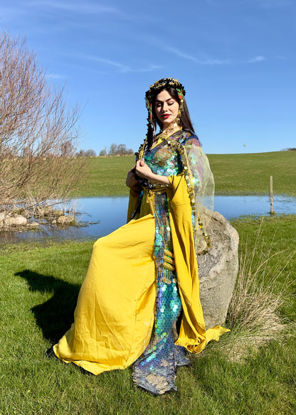 Polak with Matt Dark Yellow ( Mustard)Kewsan textile and more Kurdish women, Kurdish clothes, Kurdische kleider