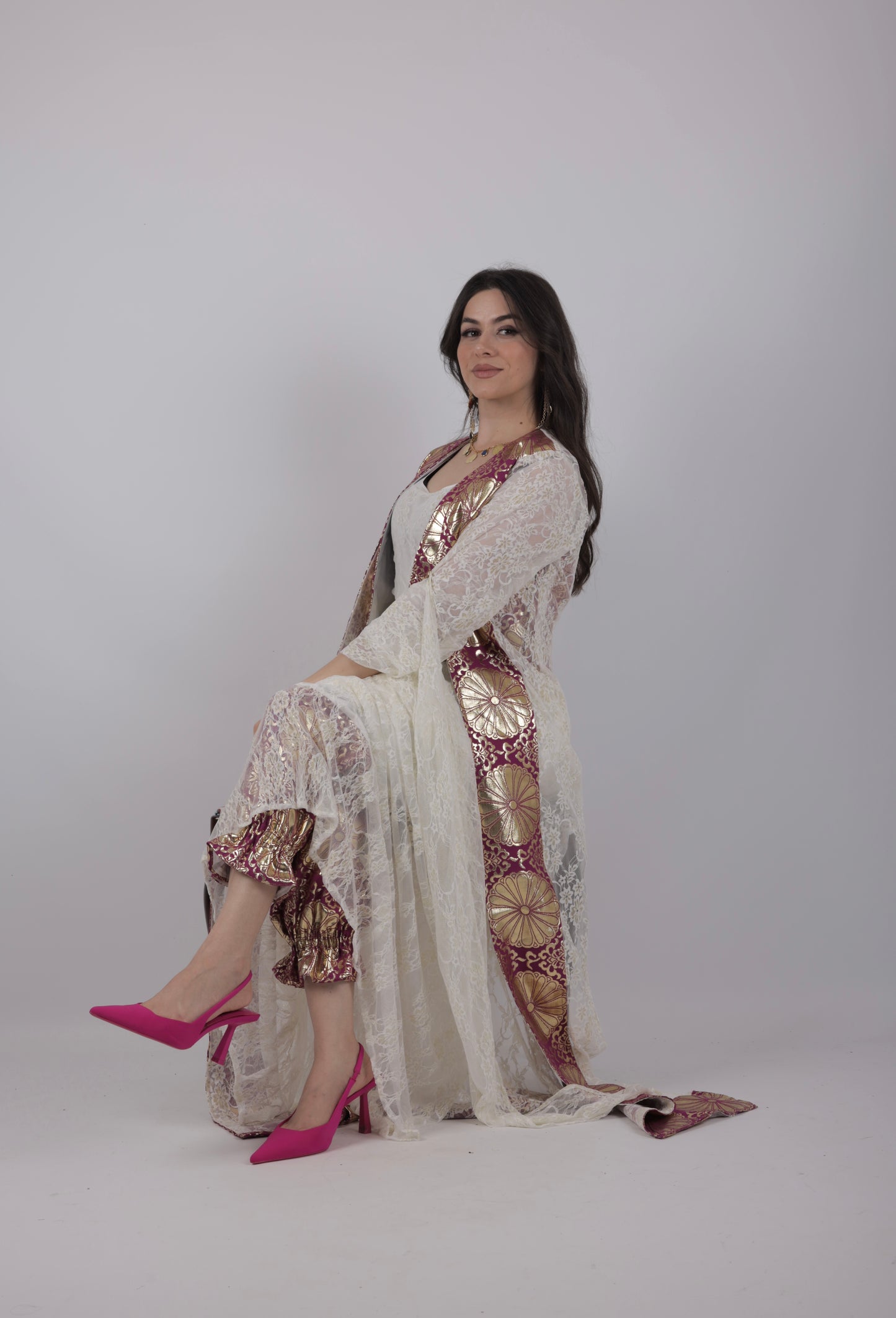 🩷 Zerin Collection – 5-Piece Kurdish Dress Set (Golden, Maroon Off-White)