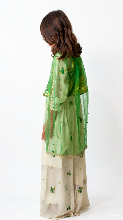Lavin Green Off white includes 5 items