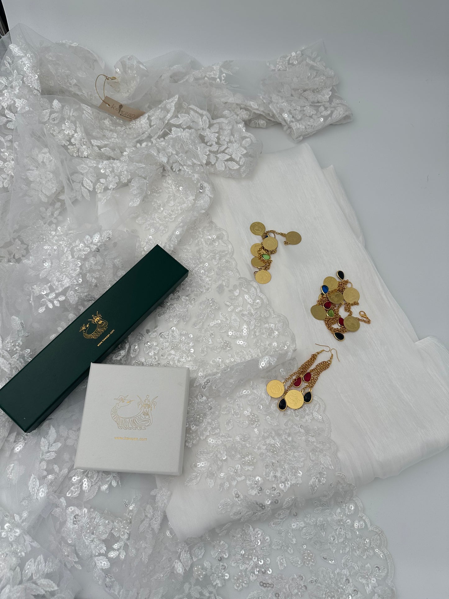 Dilber Collection – 3-teiliges weißes kurdisches Brautkleid 