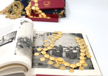 Kurdish Classic Sar Peshtwên including Box