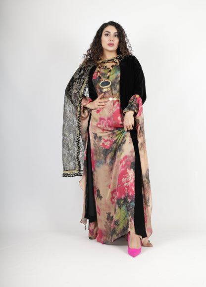 Stran Kurdish Dress complete with long kawa velvet