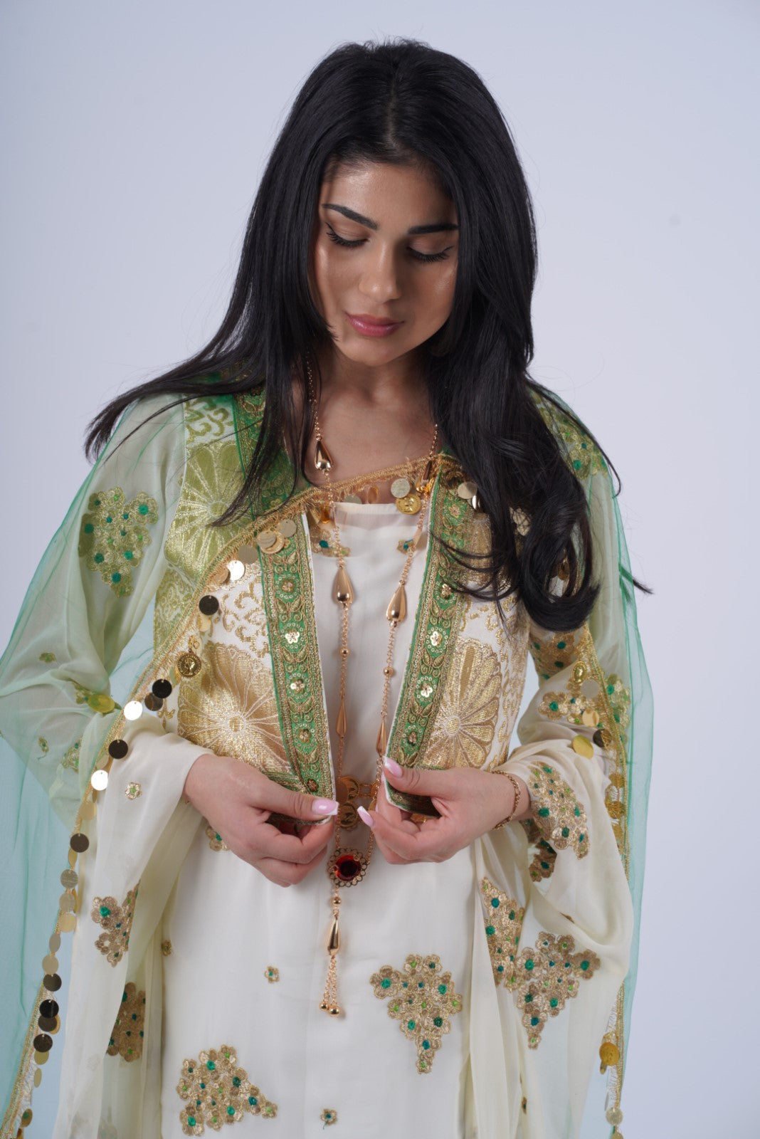 Bahar – Timeless Kurdish Dress with Off-White, Golden &amp; Green Elegance