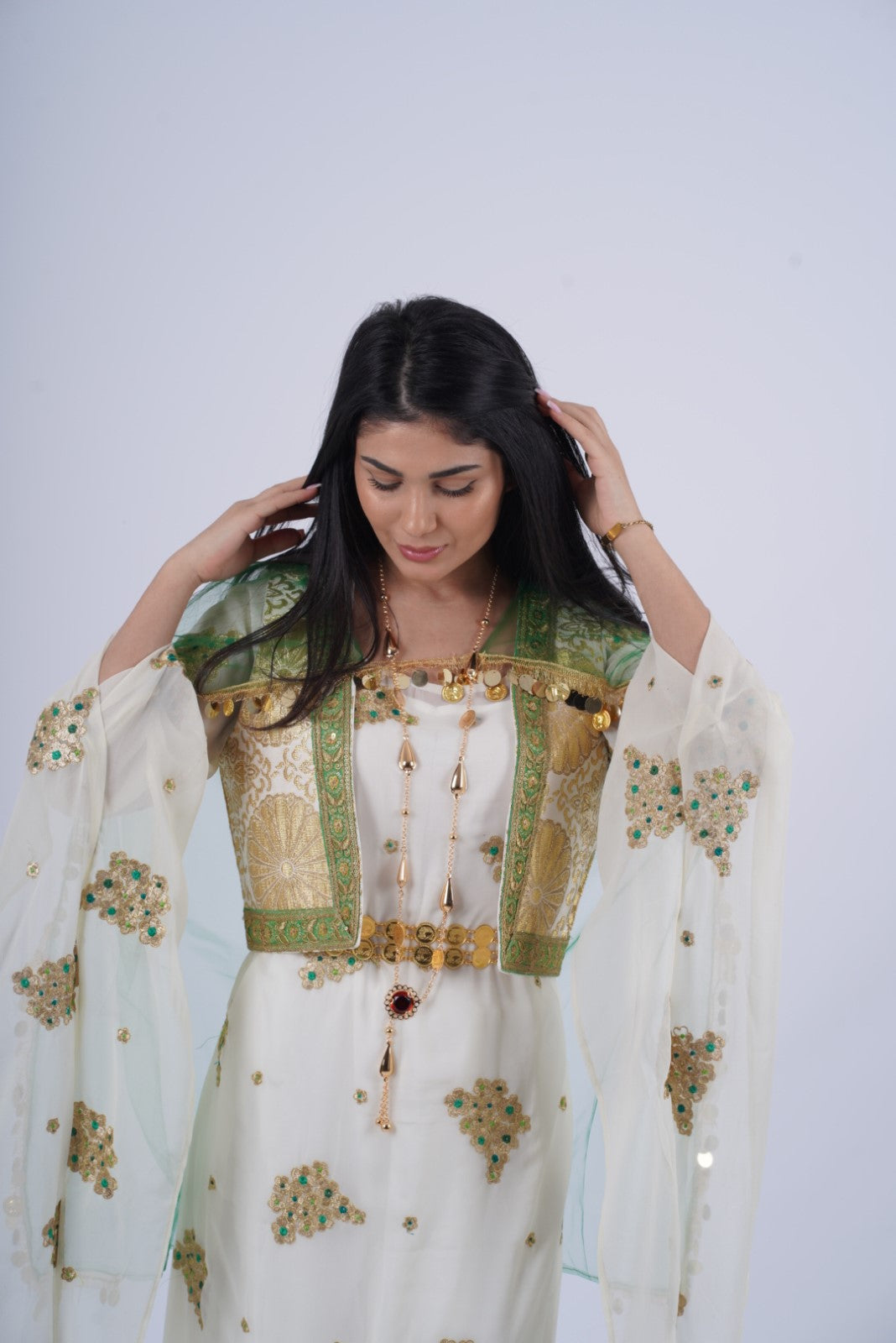 Bahar – Timeless Kurdish Dress with Off-White, Golden &amp; Green Elegance