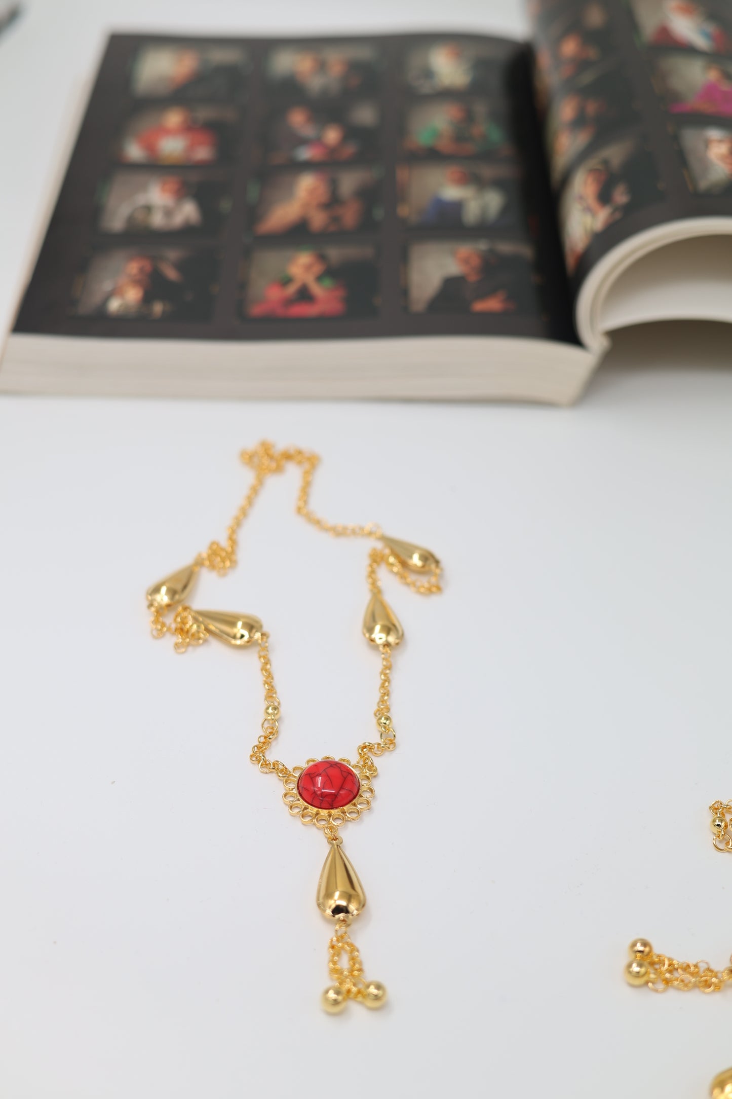 Necklace Mêlwan ملوان Delroba  Red