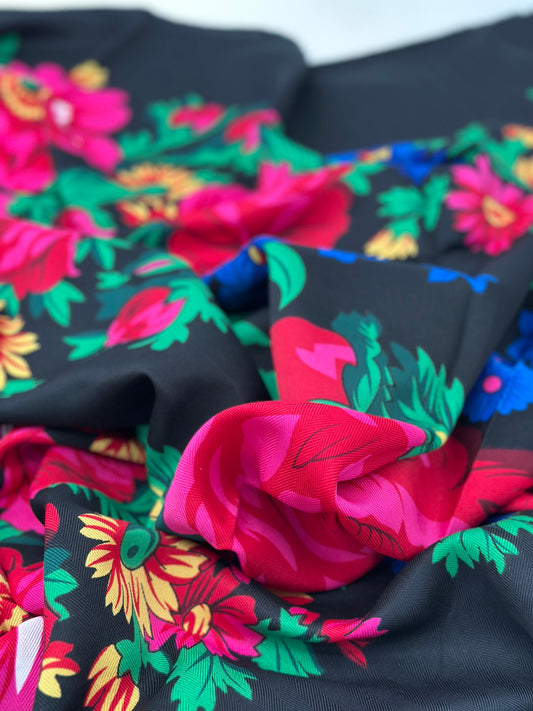 Schwarzer kurdischer Schal – Zeitlose Eleganz &amp; kulturelles Symbol 140*140 cm