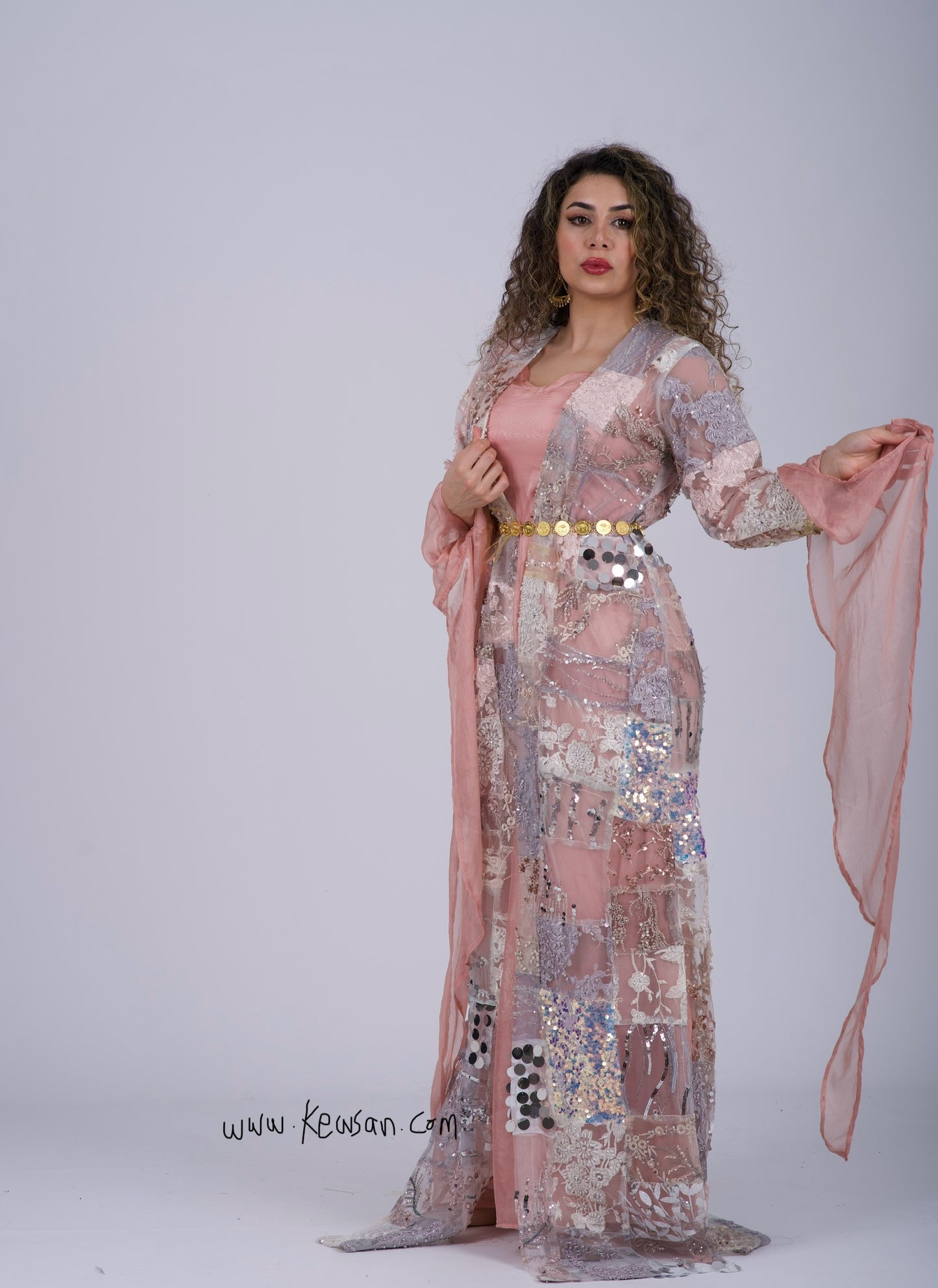 Avesta Kurdish Eco Set – Handcrafted Kawa Caftan with Embroidery & Crystal Arm Pins