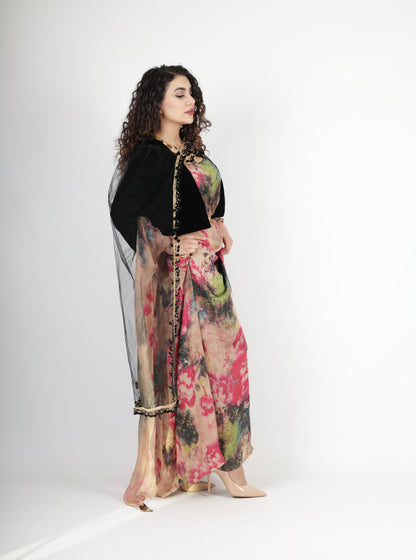 Stran Kurdish Dress complete with Salte velvet