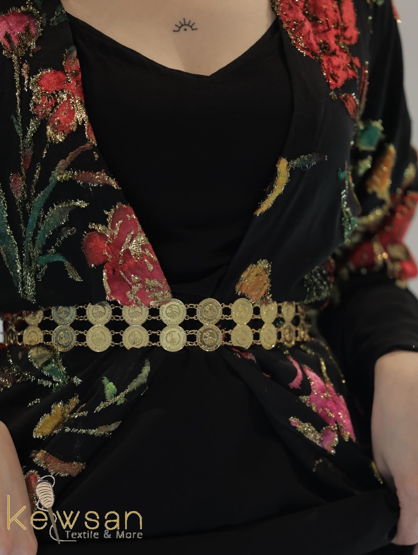 Chro Collection Badini Model Green Kurdish Dress with Golden Flowers & Train Kurdish Clothes by Kewsan Chro Collection Badini Model Green Kurdish Dress with Golden Flowers & Train Kurdish Clothes by Kewsan