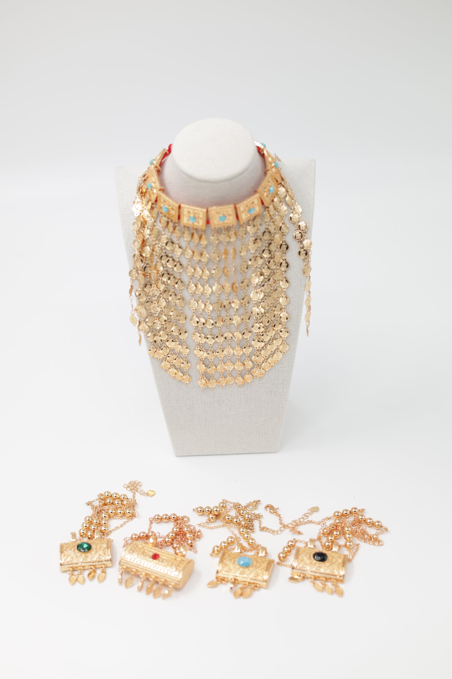 Queen Necklace مەلەکە