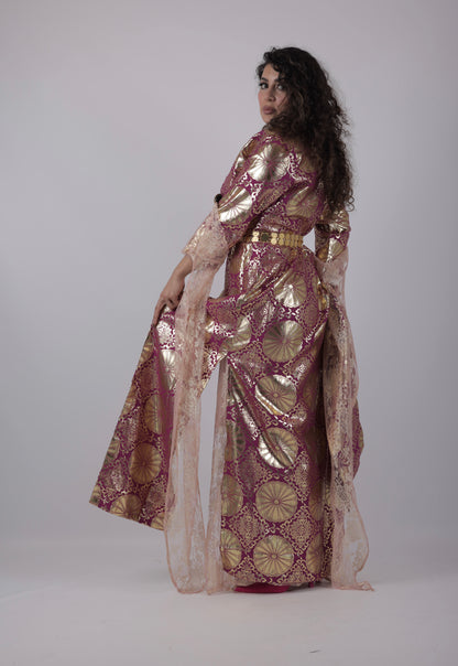 🩷 Hafse Xan – 5-Piece Kurdish Pink Dress Set (Golden, Maroon Off-White)