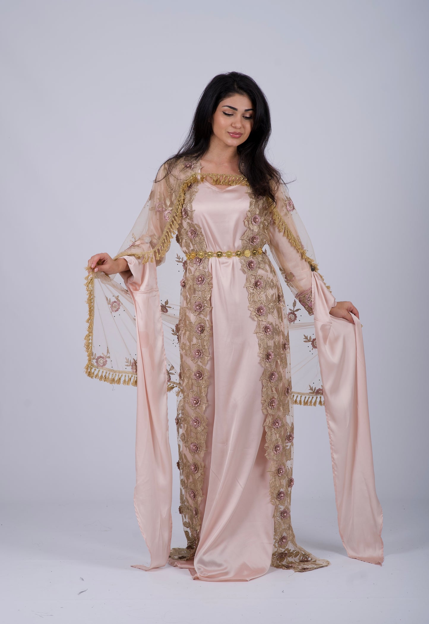 Elegant 3-Piece Kurdish Clothing Set – Kawa, Kiras & Kolwane