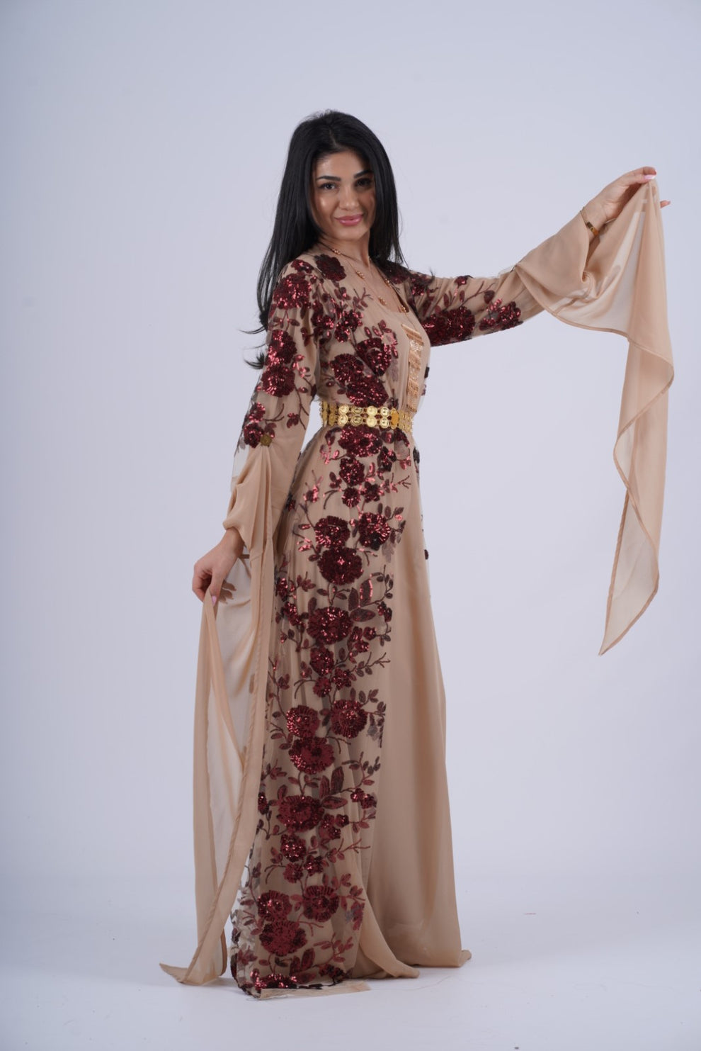 Elegant Nude Kurdish Dress – 3-Piece Traditional Kurdish Wedding Outfit