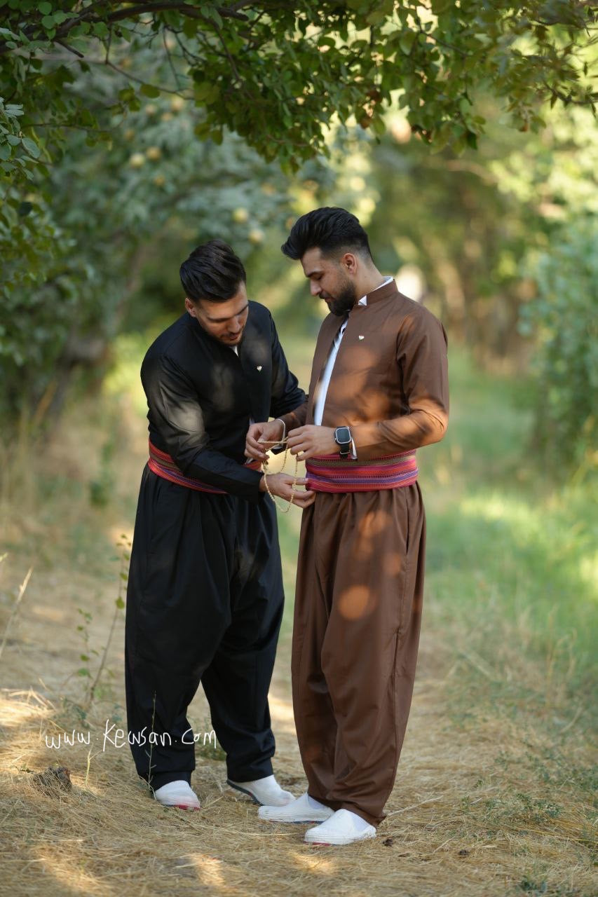 Kurdish Men’s Camel Brown Outfit displayed for cultural events in Denmark - Highlighting the outfit's traditional style.