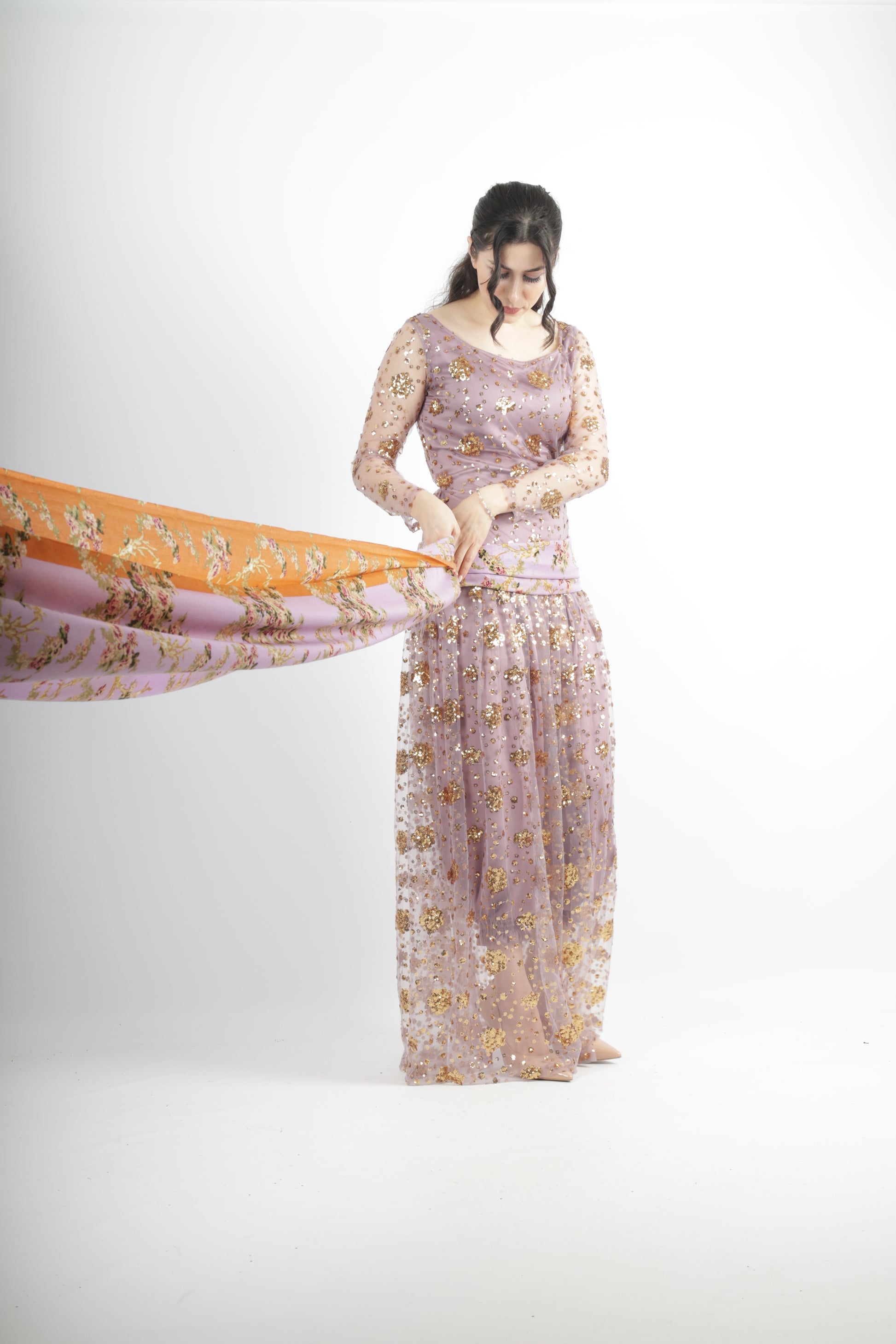 Kurdish traditional Mukryani dress from Saqez, How to close belt 