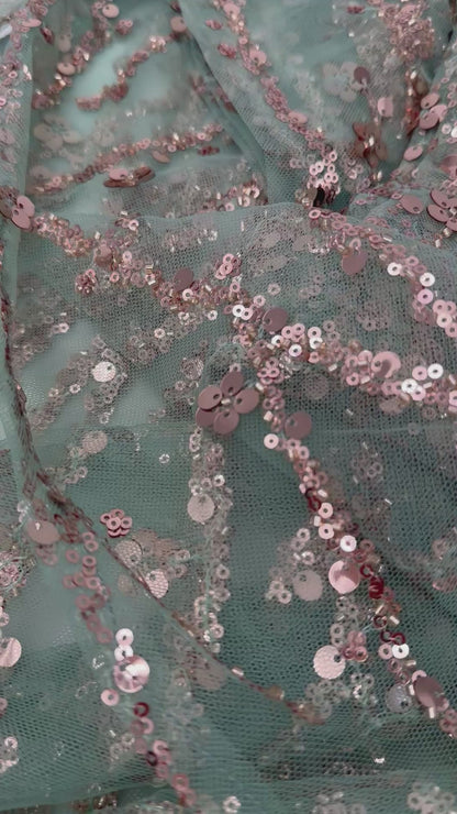 Elegantes grünes kurdisches Kleid Gold für Hochzeiten Newroz