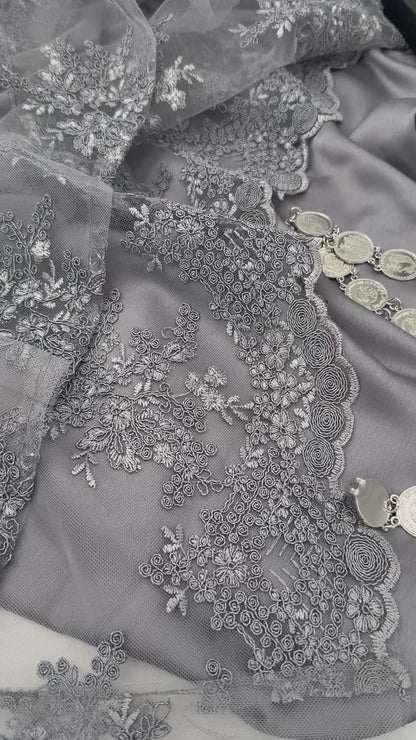 💜 Sakar – 2-Piece Kurdish Dress in Lavender-Grey | Modern, Soft & Graceful