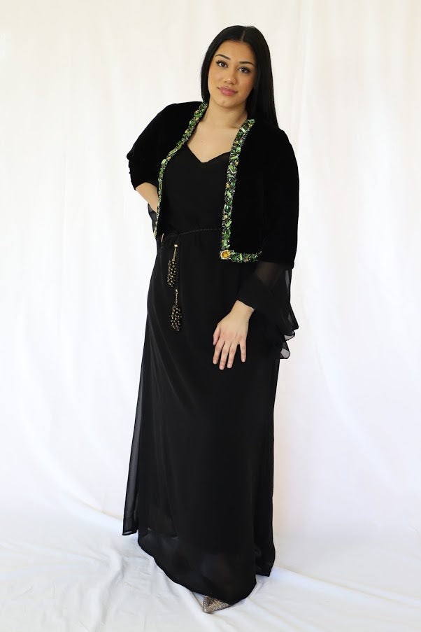 Green Swarovski couture setKewsan textile and more Kurdish women, Kurdish clothes, Kurdische kleider